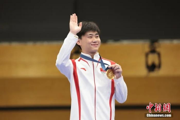 印度新德里世界杯总决赛揭晓，刘宇坤荣获国际