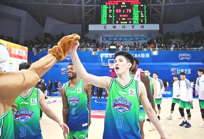 浙江广厦冲击五连胜江苏爆冷胜广东 深圳主场迎