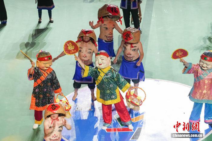 广西万村篮球赛总决赛玉林开赛 14支乡村冠军队