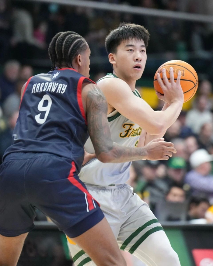 中国球员王俊杰转学寻求锋线定位突破