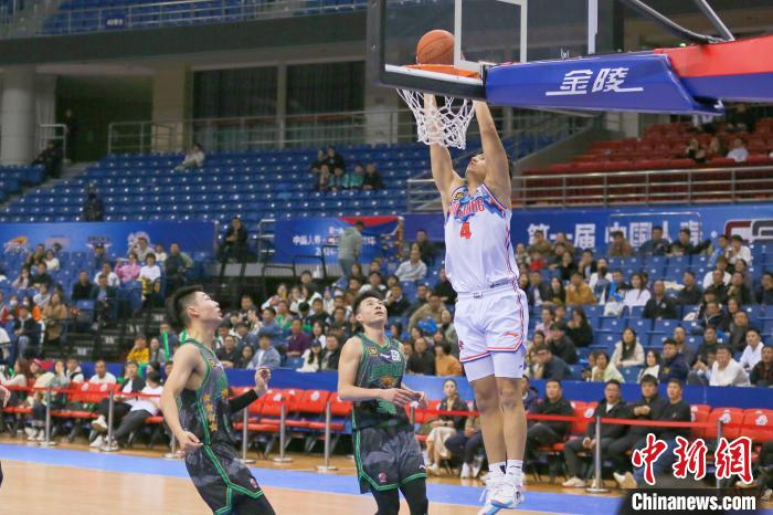 青岛赛区落幕，新疆伊力特与北京北汽晋级CBA俱