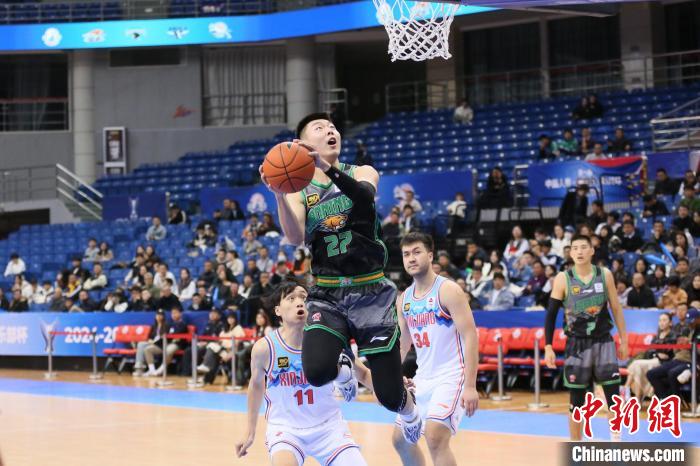 青岛赛区落幕，新疆伊力特与北京北汽晋级CBA俱